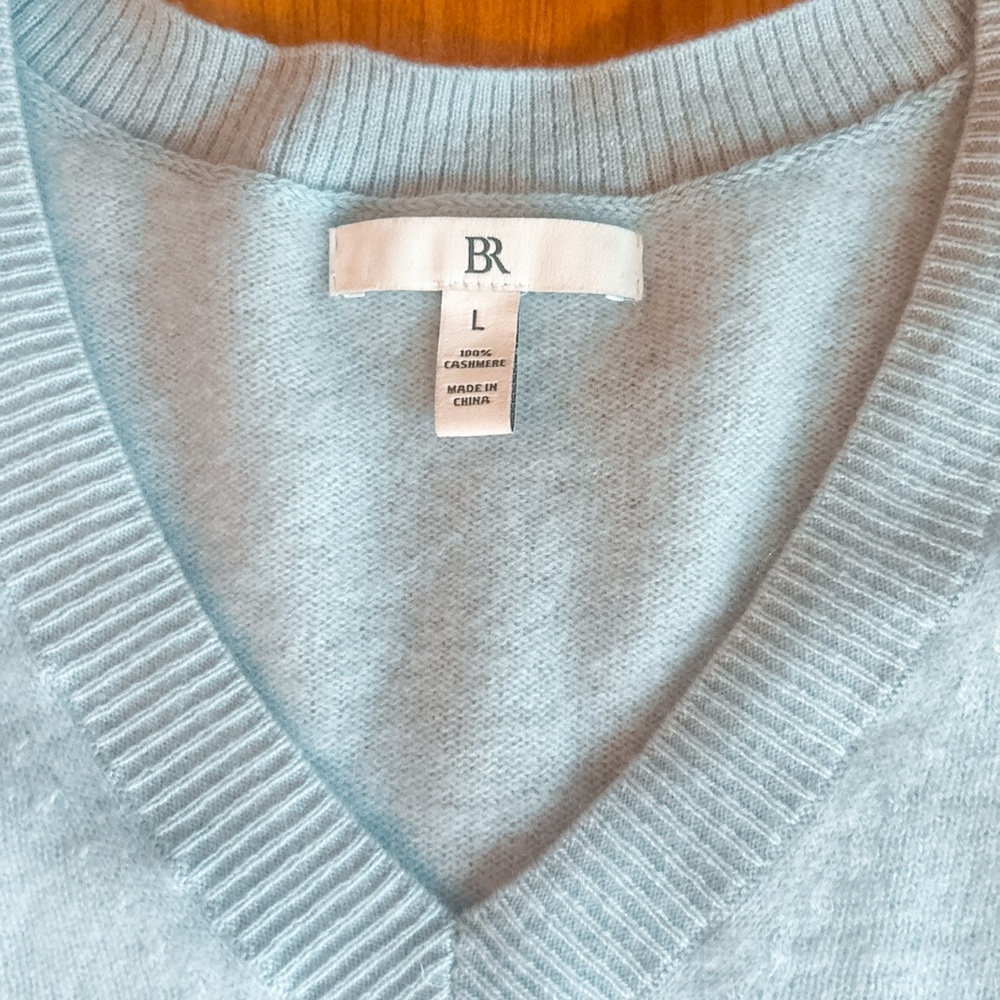 Banana Republic Baby Blue Striped 100% Cashmere Sweater V Neck Large